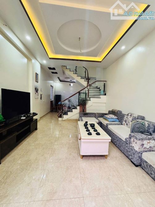 🏡 Lô góc 2 thoáng – gần ĐH Y tế Cộng Đồng - Bắc_Từ_Liêm  💰 Hơn 5 tỷ - dân xây gần 50m²