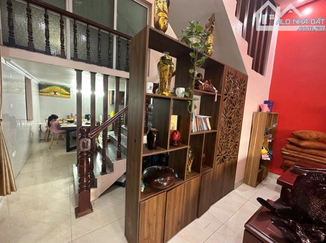 AN DƯƠNG VƯƠNG 90m 4T MT5m 11.2 TỶ VIEW SÔNG HỒNG LỘNG LẪY Ô TÔ QUA NHÀ