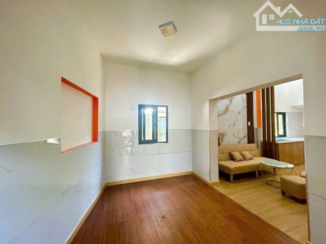 Nhà đẹp Nguyễn Công Trứ – sát cầu rồng, Sơn Trà chỉ 3,75 tỷ.