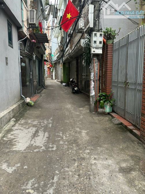 Bán đất ngõ 123 Thuỵ Khuê, DT 42m2,mặt tiền 5m giá 9 tỷ hơn.