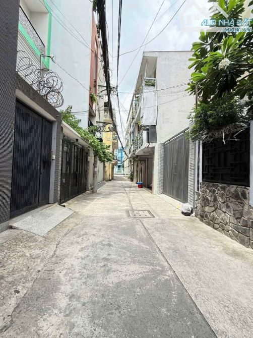 Tân Bình - Thông Lý Thường Kiệt - 99M - Xe Hơi Đỗ Cửa - Chỉ 13 Tỷ