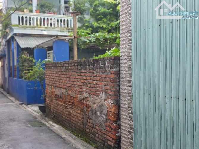 ĐẤT SIÊU ĐẸP THÔNG SỐ VÀNG ĐƯỜNG Ô TÔ TRUNG TÂM THỊ TRẤN TRÂU QUỲ. + DT 57m2, MT 4,8m.