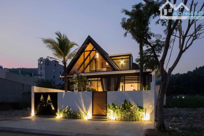 Bán villas Lý Tử Tấn siêu đẹp view sông núi mát rượi