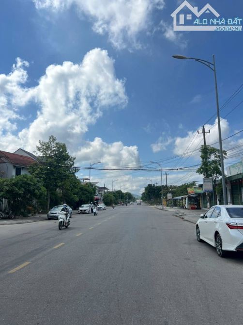 Bán Mặt Tiền Đồng Khởi - Trung Tâm TP Huế. Giá 4 Tỷ xx gặp chính chủ