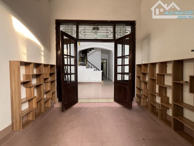 Bán nhà 15m ra phố Kim Giang - oto tải tránh - vỉa hè - 2 ngõ - 4 tầng - 57m2 - 18.95 tỷ
