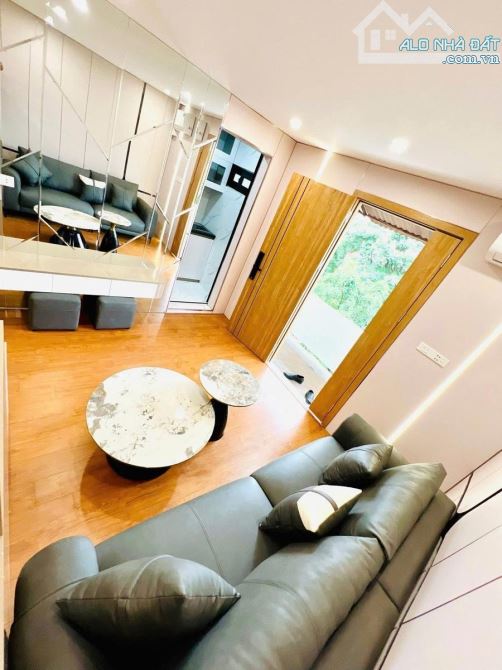 TẬP THỂ QUỲNH MAI - FULL NỘI THẤT - Ô TÔ ĐỖ CHÂN NHÀ - 2 THOÁNG SÁNG