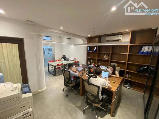 ĐẶNG VĂN NGỮ 106M 4 TẦNG MẶT TIỀN 6.8M Ô TÔ TRÁNH 35 TỶ