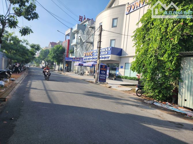 BÁN NHÀ MTKD SHR NGANG 6,9M 2MT TRƯỚC SAU, LÁI THIÊU THUẬN AN NHỈNH 4 TỶ TL