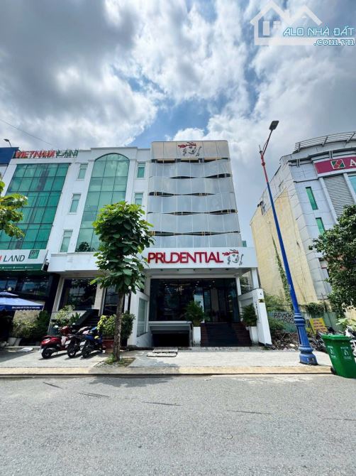 bán tòa nhà mặt tiền Lương Đình Của  phường an phú quận 2 Dt:140m2(7x20)hầm,4 lầu
