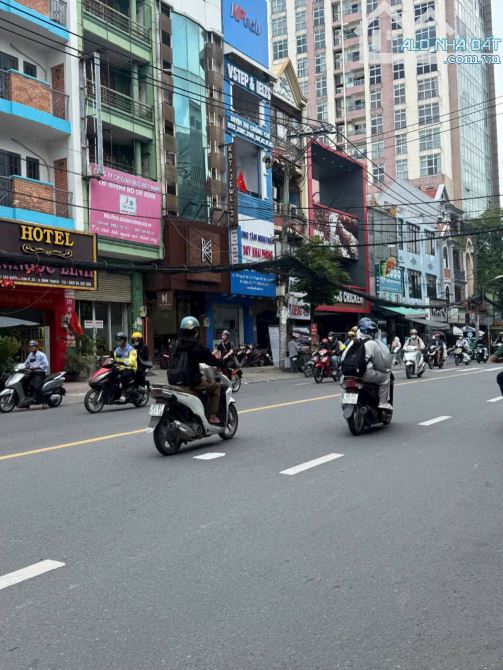 Khan hiếm MT Nguyễn Gia Trí Q.Bình Thạnh, DT 8x20m CN 160,5m², giá 78 tỷ