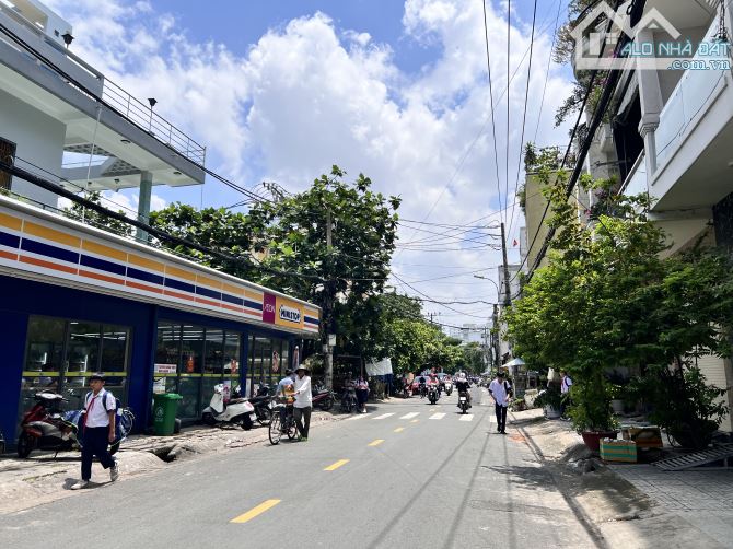 Giảm Gía Bán Gấp MT Nối Lê Thúc Hoạch dt 5.2x21 Nhà 3 Tấm GIá 12.5 tỷ TL