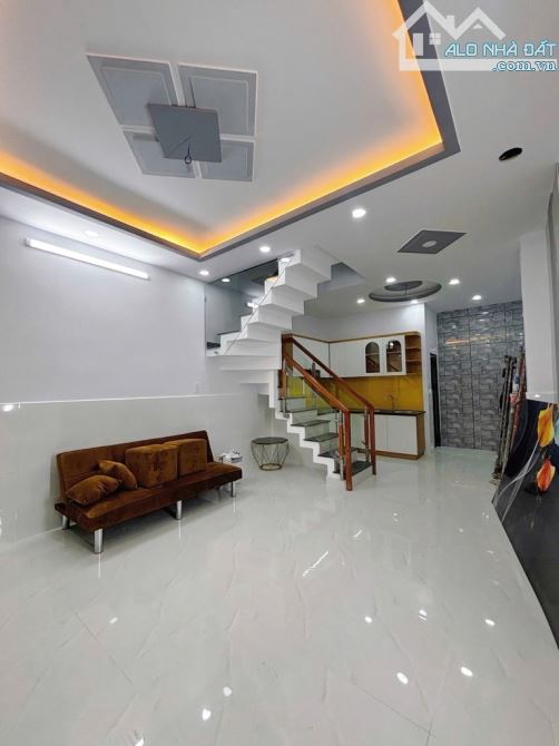 Bán Gấp Nhà Mới 2Tầng BTCT - Giáp Tên Lửa - Bình Trị Đông A - DT40m2 - Hẻm Rộng - Nhỉnh 3T