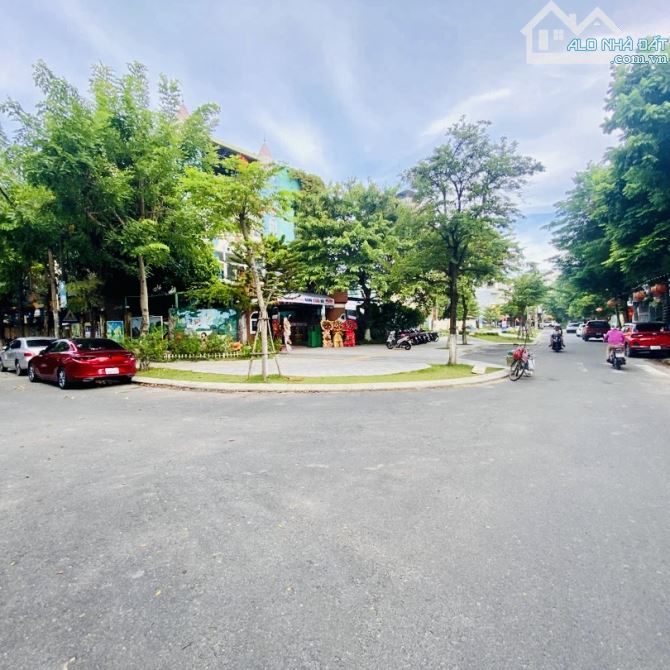 💥3 TẦNG MT NGUYỄN TRÁC–135M² NGANG 5M–VIEW CÔNG VIÊN –CHO THUÊ 16TR/TH–GIÁ NHỈNH 10 TỶ🍀