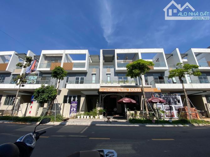 NHÀ PHỐ 3 TẦNG BGI TOPAZ – HOÀNG QUỐC VIỆT - GẦN AEON MALL