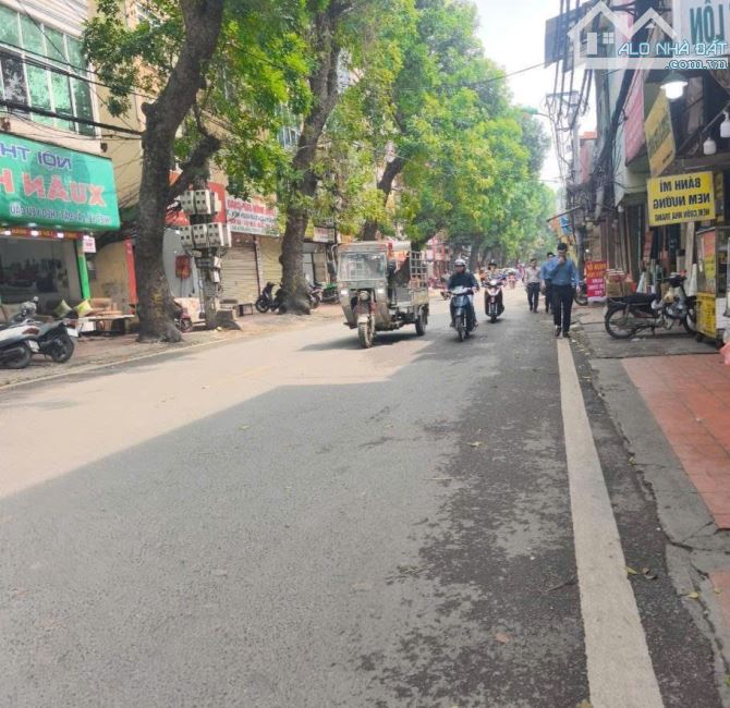 BA ĐÌNH - MẶT PHỐ - 52M2 - 3 TẦNG - MT 9M - THỬA ĐẸP - VỈA HÈ - QH ỔN ĐỊNH - GIÁ HỢP LÝ