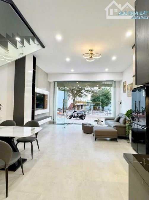 BÁN NHÀ HẺM GIẢI PHÓNG P. TÂN THÀNH CÁCH LÊ DUẨN 400M - Loctran