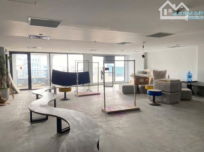 BÁN TOÀ NHÀ CAO CẤP MẶT PHỐ XUÂN LA TÂY HỒ 270M² 9 TẦNG GIÁ 215 TỶ VỈA HÈ RỘNG SÁT HỒ TÂY
