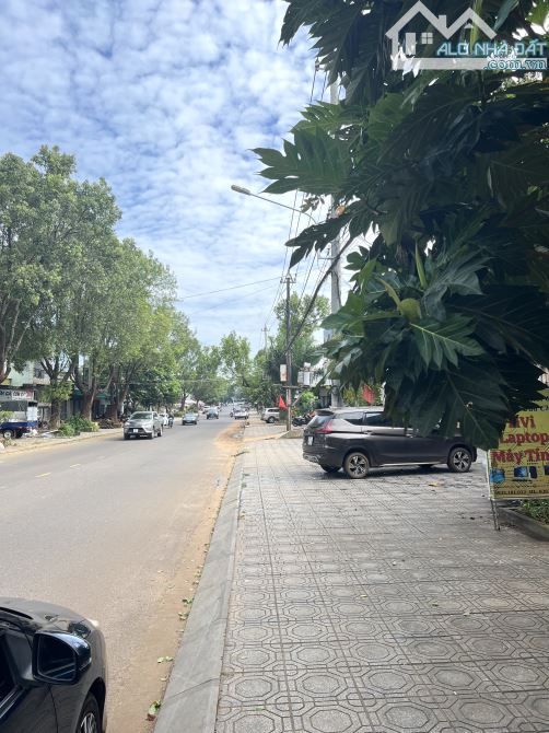 Cần bán gấp đất mặt tiền Tôn Thất Tùng hơn 11m gần bv Hùng Vương Gia Lai