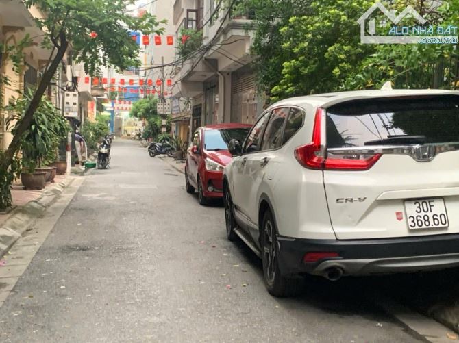 NGUYỄN KHANG CẦU GIẤY 40m 5T MT4m 12.5 TỶ NHÀ ĐẸP NHƯ MỚI GẦN CÔNG VIÊN