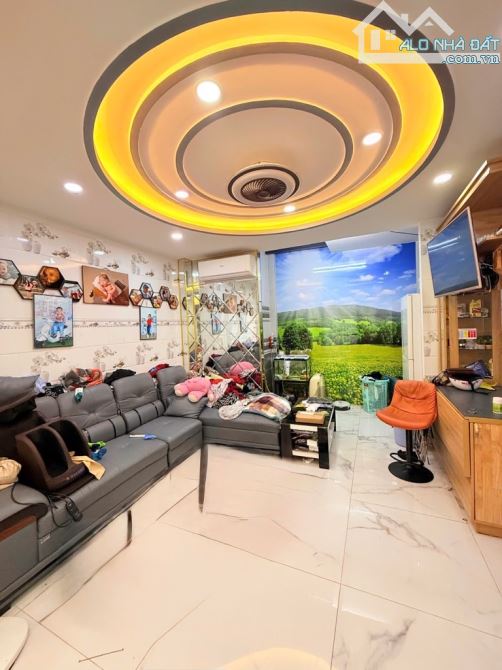 KHU VIP CÁC ĐƯỜNG HOA, NGUYỄN CÔNG HOAN PHÚ NHUẬN, 50M2 NGANG 4.4M, 4 TẦNG, CHỈ 6.9 TỶ TL
