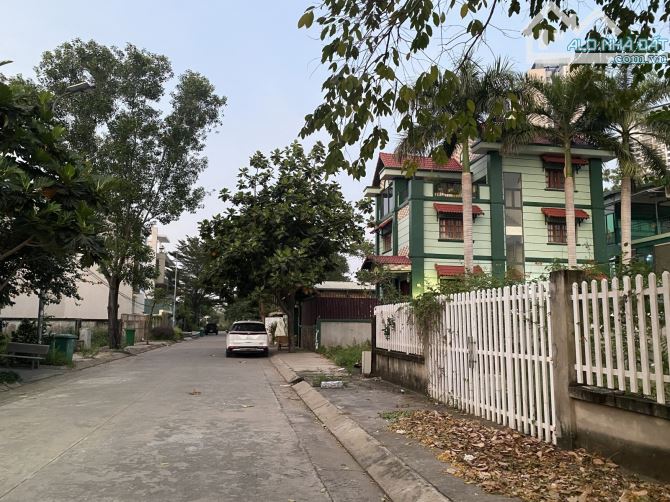 Sổ hồng riêng, biệt thự 6PN, 380m², sát cao tốc Long Thành – chỉ 40 tỷ