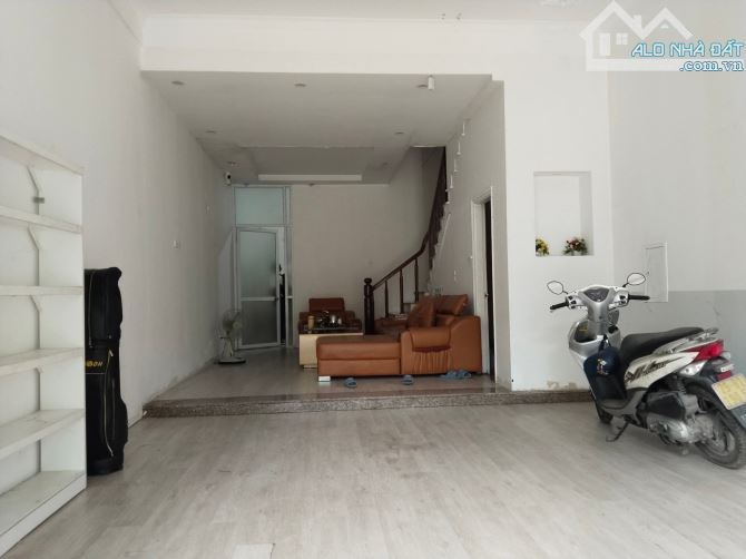 MỜI THUÊ NHÀ LÀNG VIỆT KIỀU CHÂU ÂU - MỘ LAO