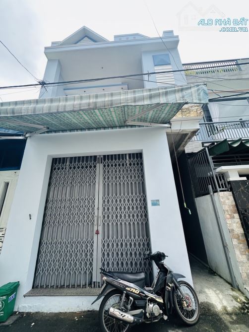 🏡 NHÀ 2 TẦNG – 100M² – KIỆT Ô TÔ 5M – TRẦN THÁI TÔNG – GIÁ 3 TỶ XX