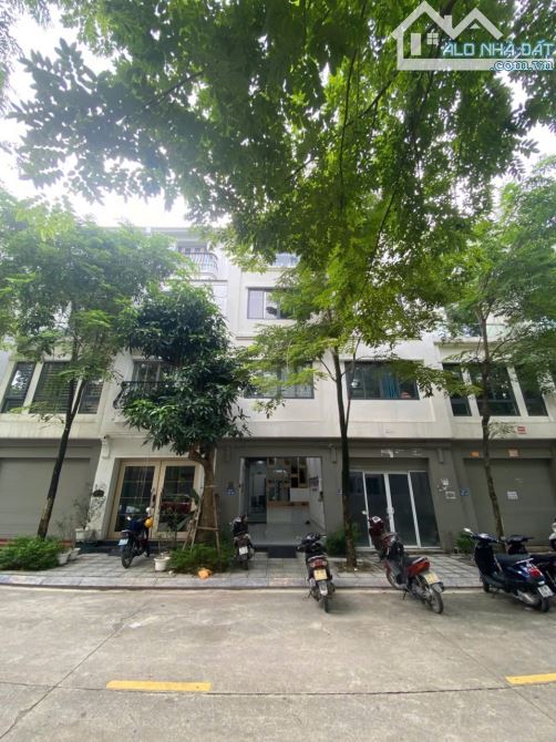 BÁN LIỀN KỀ KHU C GELEXIMCO 80m² HOÀN THIỆN