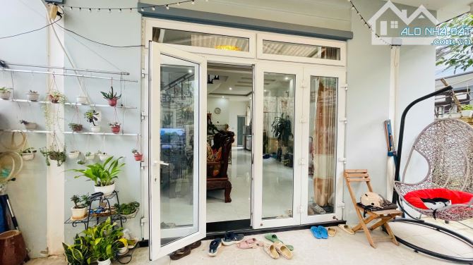 Bán Nhà Phố 130m² – Hẻm Xe Hơi Lê Văn Tám P.10 Đà Lạt – Sổ Hồng Riêng, Giá 8.5 Tỷ