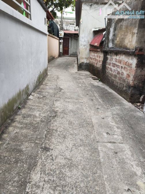 Bán 40m2 đất Liên Ninh - Thanh Trì, sát đường ô tô, tầm tiền hiếm, giá đầu tư