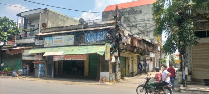 Nhà bán gấp, gộp bank nặng,  2 mặt tiền khu công nghiệp sóng thần 1, Dĩ An, Hồ Chí Minh.
