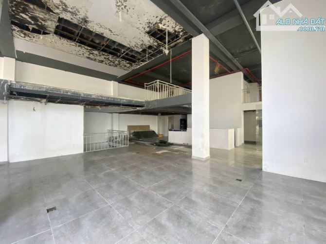 Tòa Building góc 2 mặt tiền đẹp 14/12 Hoàng Dư Khương 20 x 15m, hầm 6 tầng - giá 67 tỷ