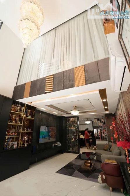 BÁN NHÀ CĂN GÓC 3 MẶT TIỀN HẺM – NGUYỄN BẶC, P.3, TÂN BÌNH - OTO NGỦ NHÀ- 44m2_ 11.8 TỶ
