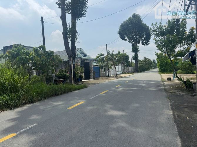 Bán đất Củ Chi, lô đất mặt tiền đường Nhuận Đức, dt 249m2, full thổ cư, xã Nhuận Đức.