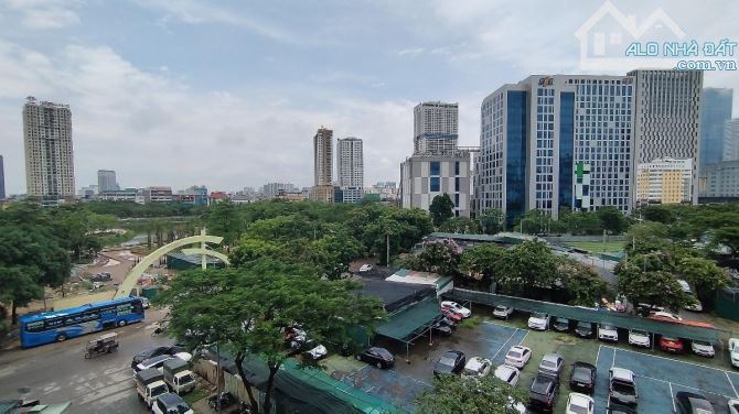 TRẦN THÁI TÔNG CẦU GIẤY 153m 8T MT8.5m 98 TỶ VP HẠNG A 2 MẶT Ô TÔ