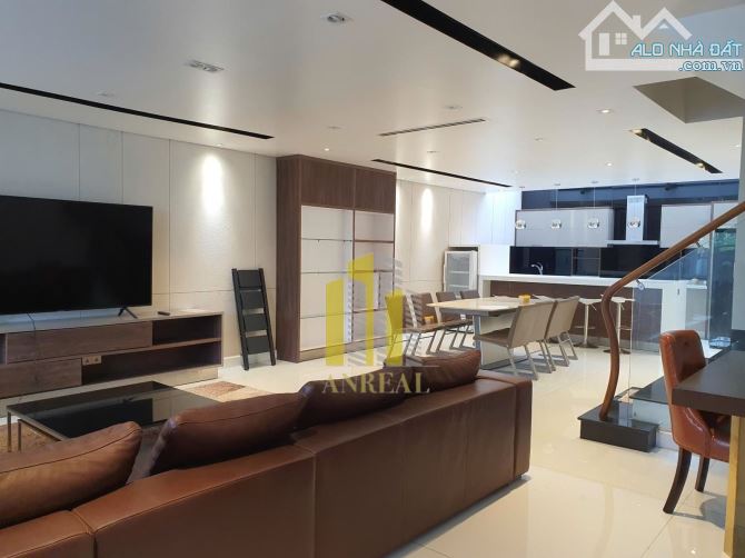 VILLA ĐẦY ĐỦ NỘI THẤT KHU ĐÔ THỊ AN PHÚ GIÁ 50 TRIỆU HẦM 3 LẦU