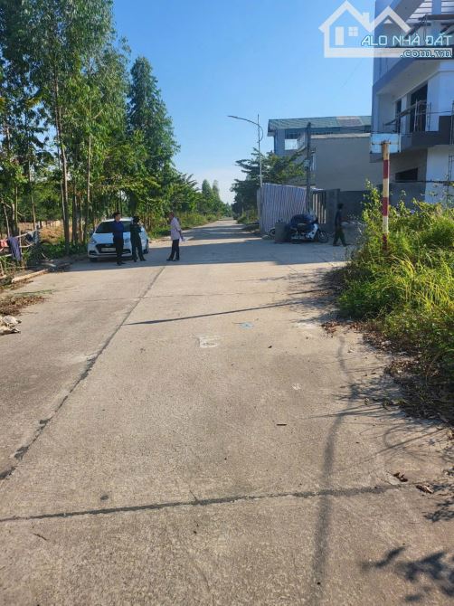 152m2 phân lô Đồng Hin, Đồng Tâm giá 3,55 tỷ.