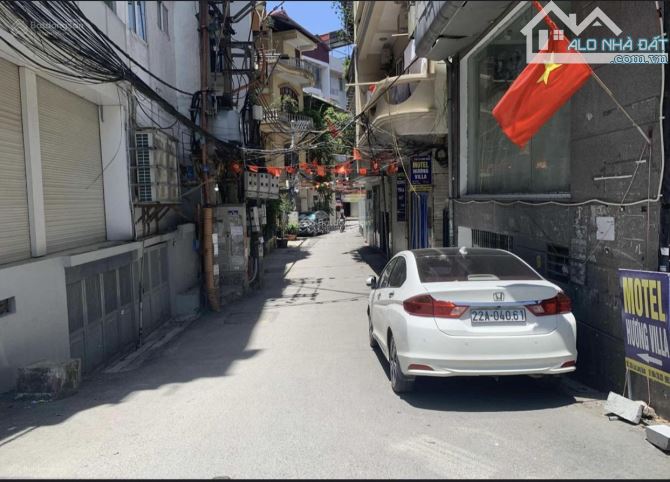 Nhà Lạc Long Quân-Cầu Giấy, 71.4m2, Mt 7.8m, 5T ô chờ thang máy sát Hồ Tây, chào 1
