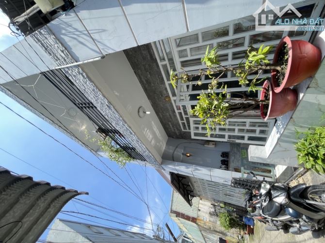 3 TỶ MỘT TÍ, CÓ NGAY NHÀ ĐÚC CỨNG, 56M2 - 4PN, SÁT MẶT ĐƯỜNG THỚI AN 13 LÊ THỊ RIÊNG Q12
