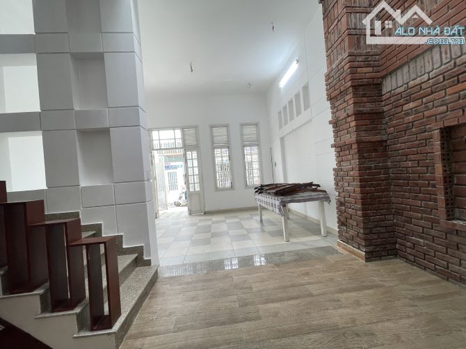 Bán nhà 2 tầng kiệt ô tô 353 CMT8- Hoà Thọ Đông- Cẩm Lệ