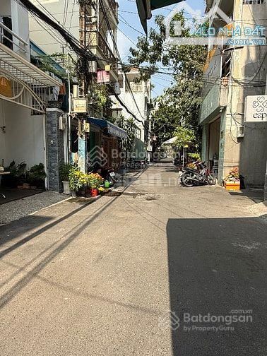 NHỈNH 8 TỶ - HẺM 606 ĐƯỜNG 3/2, Ô TÔ 5M, THÔNG RA THÀNH THÁI, 54M2.