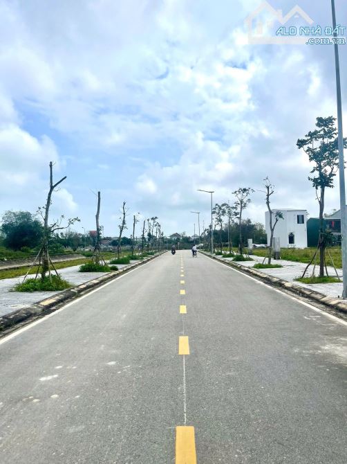 🔥🔥Bán đất Hương Sơ - Nguyễn Văn Linh, view kênh