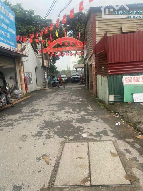 Phương Canh - Đất Vuông A4 - Ngõ Thông - Ô Tô 4 Chỗ Đỗ Cửa - 72m2 - Giá Nhỉnh 9 Tỷ