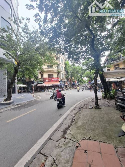 MẶT PHỐ TRẦN QUANG DIỆU - VIP ĐỐNG ĐA - VỈA HÈ Ô TÔ TRÁNH - HÀNG XÓM QUẬN ỦY ĐỐNG ĐA - KIN