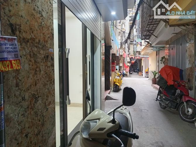 👉 Nhà đẹp ô tô đỗ cửa DT 37m 4 tầng 4 ngủ (36)