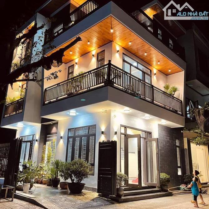 BÁN NHÀ LÔ GÓC 45M X 2 TẦNG – NGÕ Ô TÔ TRÁNH – TẢ THANH OAI – GIÁ CHỈ 1.9 TỶ