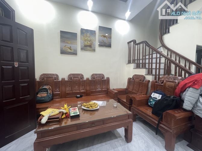 🏠 Cổ Nhuế, 58m2 nhỉnh 8 tỷ , dân xây, ngõ thông, gần ô tô, sát phố, full nội thất xịn