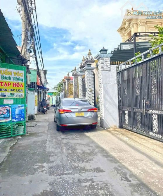 Bán Nhà 2 Tầng Hẻm Thông Thoáng, Cách Đường Xe Hơi 20m Huỳnh Tấn Phát, P. Phú Thuận Quận