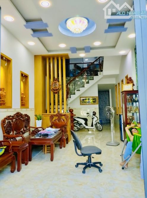 🌟 VỊ TRÍ VIP ĐỖ XUÂN HỢP – GIÁP Q2 – NHÀ 4 TẦNG ĐÚC LỆCH – HẺM XE TẢI – 56M² – GIÁ 9.2 TỶ