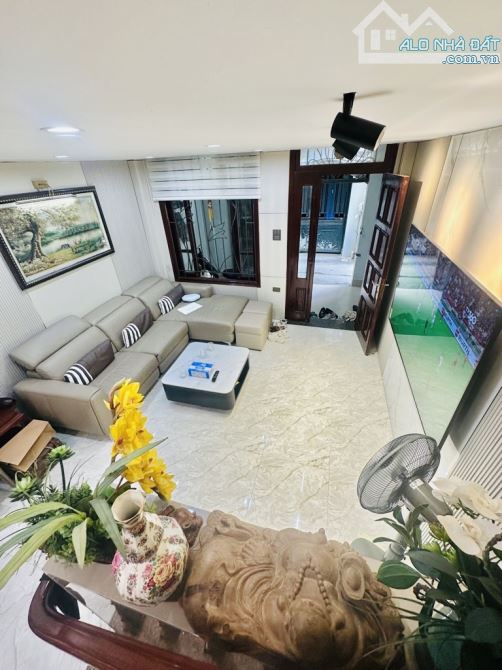 🏡HÀNG ĐẸP PHỐ VIP- KHU VỰC HIẾM NHÀ BÁN- DÂN XÂY- NHÀ CÓ LỘC THÀNH ĐẠT- 11,x TỶ🔥